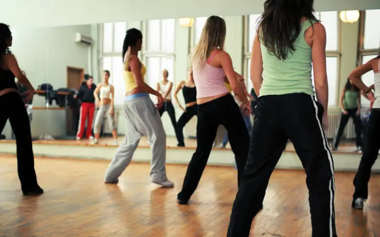 cours et ateliers collectifs afrovibe sur aix-en-provence gardanne et alentours provence bouches-du-rhone